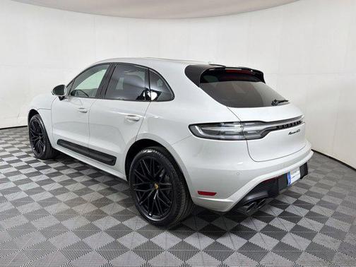Chalk 2026 Porsche Macan Macan GTS