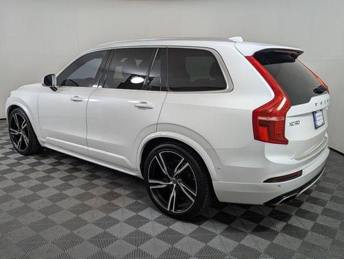 2019 Volvo XC90 T6 R-Design