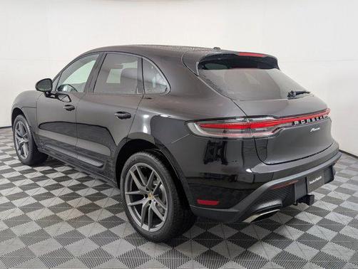 2026 Porsche Macan AWD