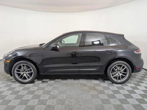 2026 Porsche Macan AWD