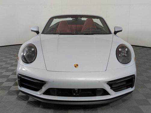 2023 Porsche 911 Carrera GTS