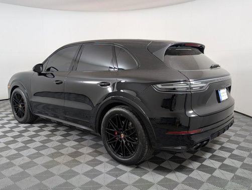 2023 Porsche Cayenne GTS