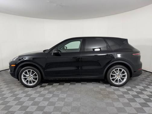 Black 2019 Porsche Cayenne Cayenne