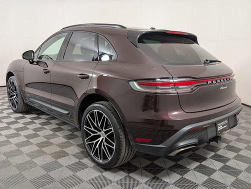 2023 Porsche Macan AWD