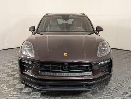 2023 Porsche Macan AWD