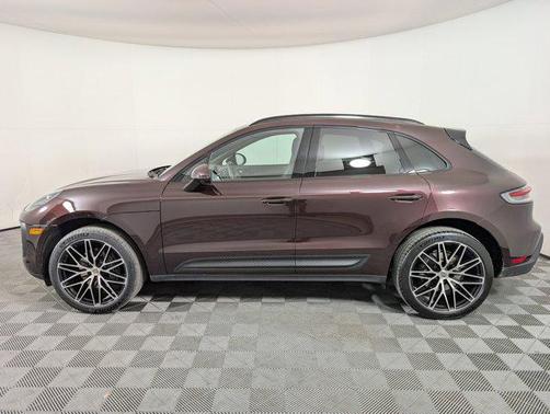 2023 Porsche Macan AWD
