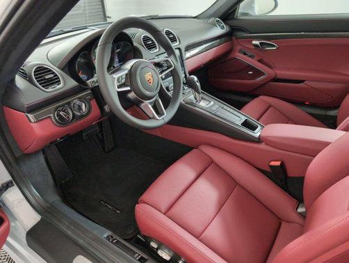 2025 Porsche 718 Cayman Style Edition