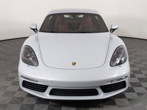 2025 Porsche 718 Cayman Style Edition