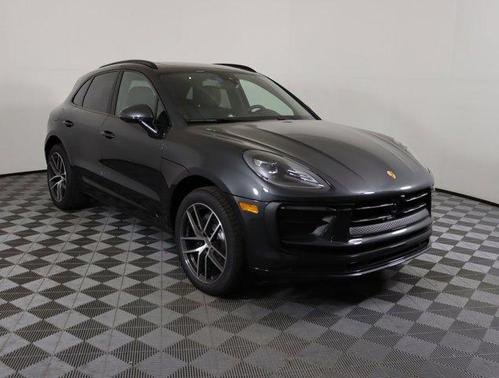 2025 Porsche Macan AWD