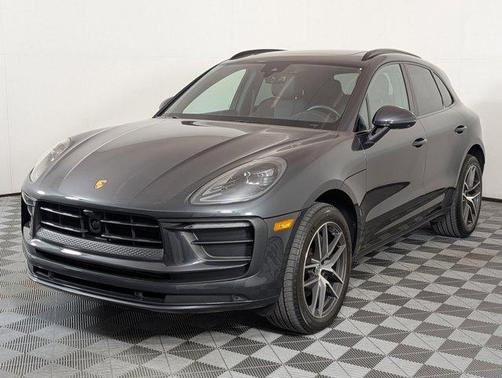 2025 Porsche Macan AWD