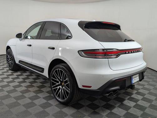 2026 Porsche Macan AWD