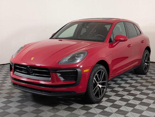 2025 Porsche Macan AWD