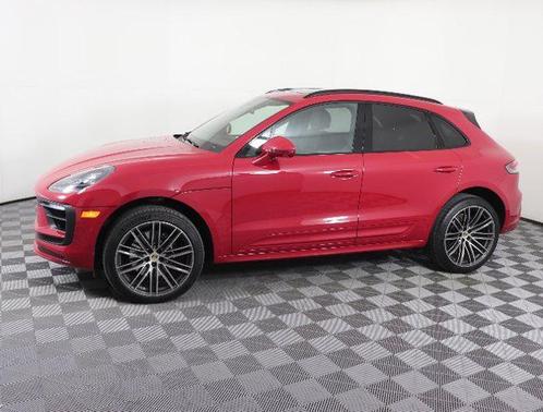 2025 Porsche Macan Base
