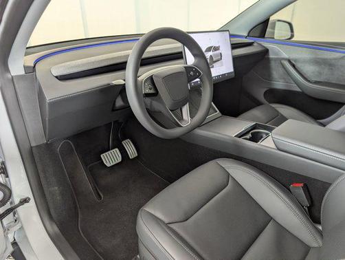 2026 Tesla Model Y Premium All-Wheel Drive