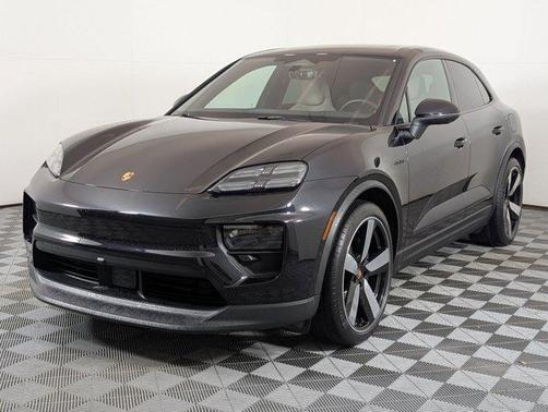 2025 Porsche Macan 4