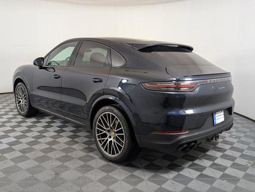 2023 Porsche Cayenne Platinum Edition
