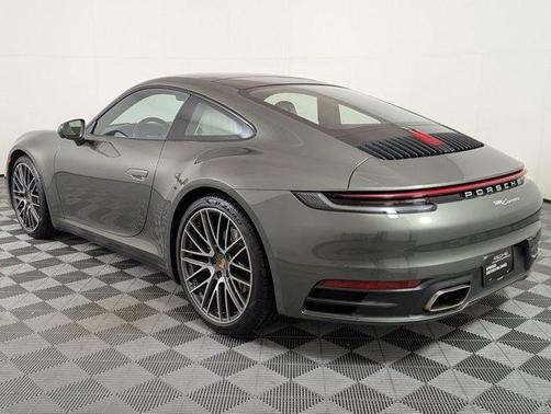2021 Porsche 911 Carrera