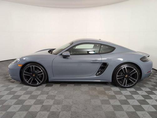 2025 Porsche 718 Cayman Style Edition