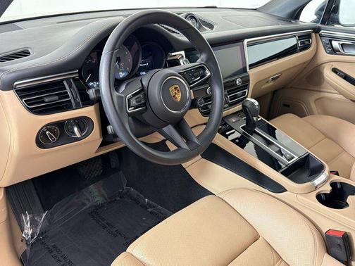 2023 Porsche Macan Macan