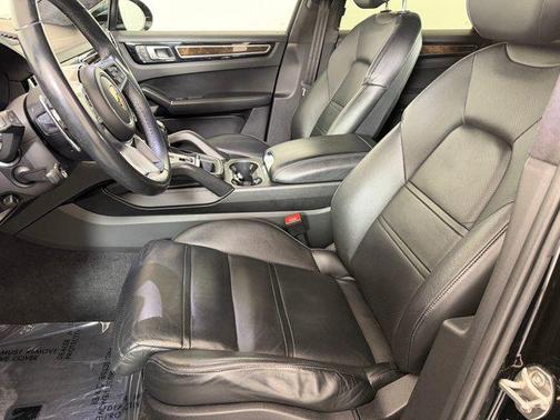 2023 Porsche Cayenne GTS