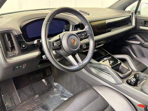 White 2024 Porsche Cayenne Cayenne