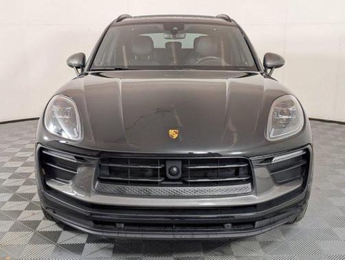 2023 Porsche Macan T