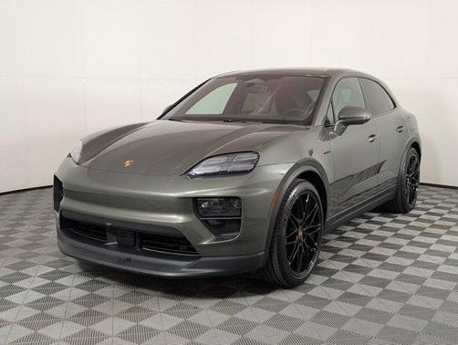 2026 Porsche Macan 4