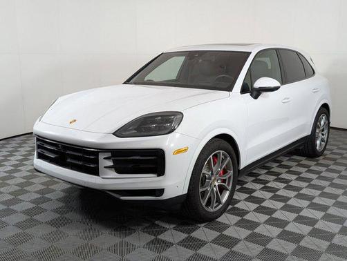 2024 Porsche Cayenne S