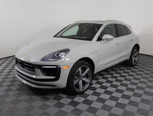 2025 Porsche Macan Base