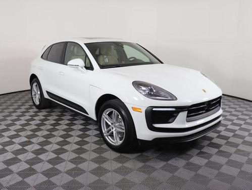 2025 Porsche Macan Base