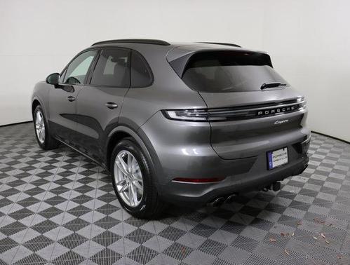 2025 Porsche Cayenne AWD