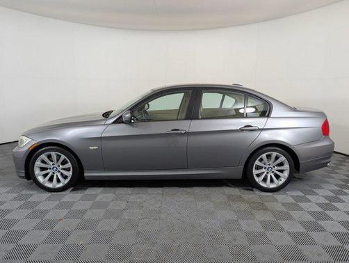 2011 BMW 328 328i
