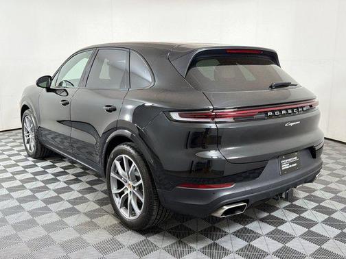 Chromite Black Metallic 2025 Porsche Cayenne Cayenne