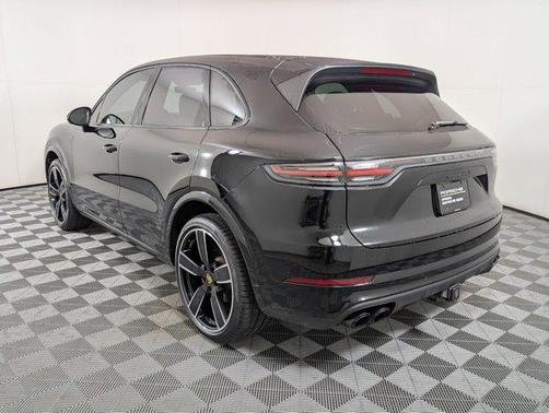 2022 Porsche Cayenne Platinum Edition
