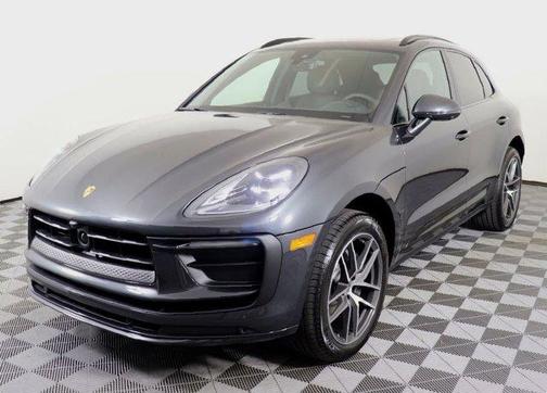 2025 Porsche Macan AWD