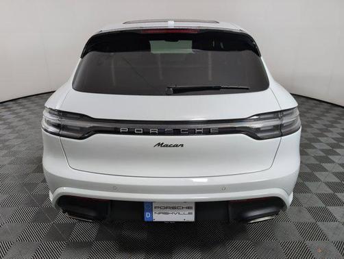 2025 Porsche Macan AWD