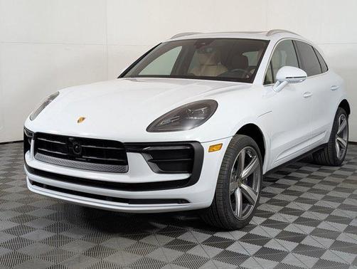2026 Porsche Macan AWD