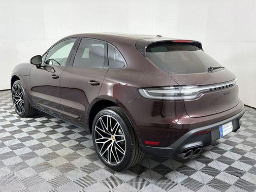 2026 Porsche Macan AWD