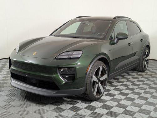 2024 Porsche Macan Base