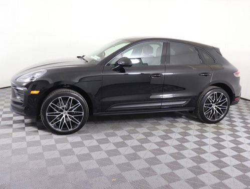 2025 Porsche Macan AWD