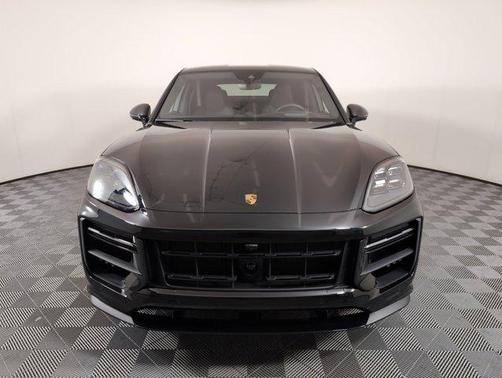 2025 Porsche Cayenne Turbo GT
