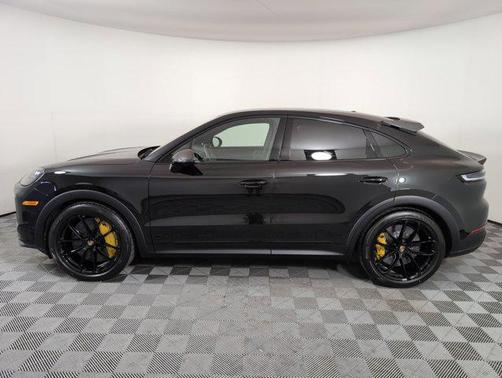 2025 Porsche Cayenne Turbo GT