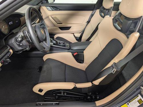 2022 Porsche 911 GT3 w/Touring Package