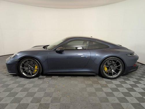 2022 Porsche 911 GT3 w/Touring Package