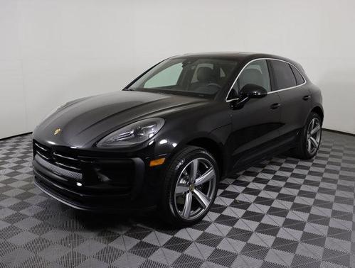 2025 Porsche Macan Base