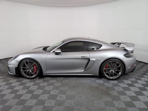 2023 Porsche 718 Cayman GT4