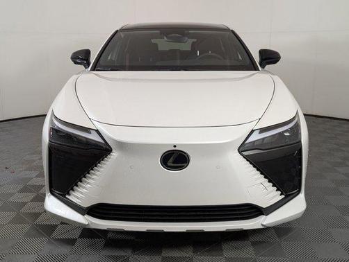2023 Lexus RZ 450e Luxury
