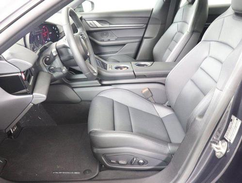 2025 Porsche Taycan RWD