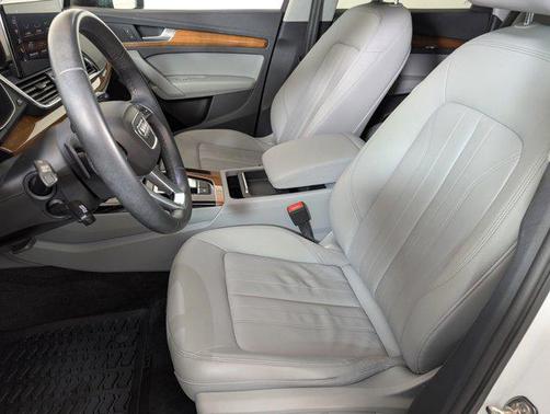 2022 Audi Q5 45 S line Premium