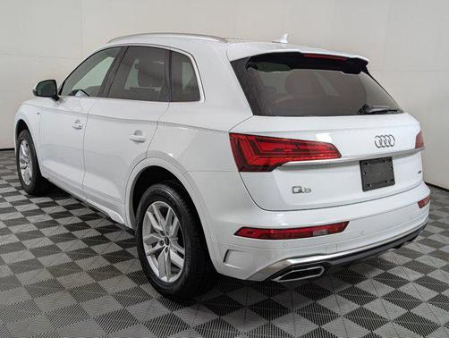 2022 Audi Q5 45 S line Premium